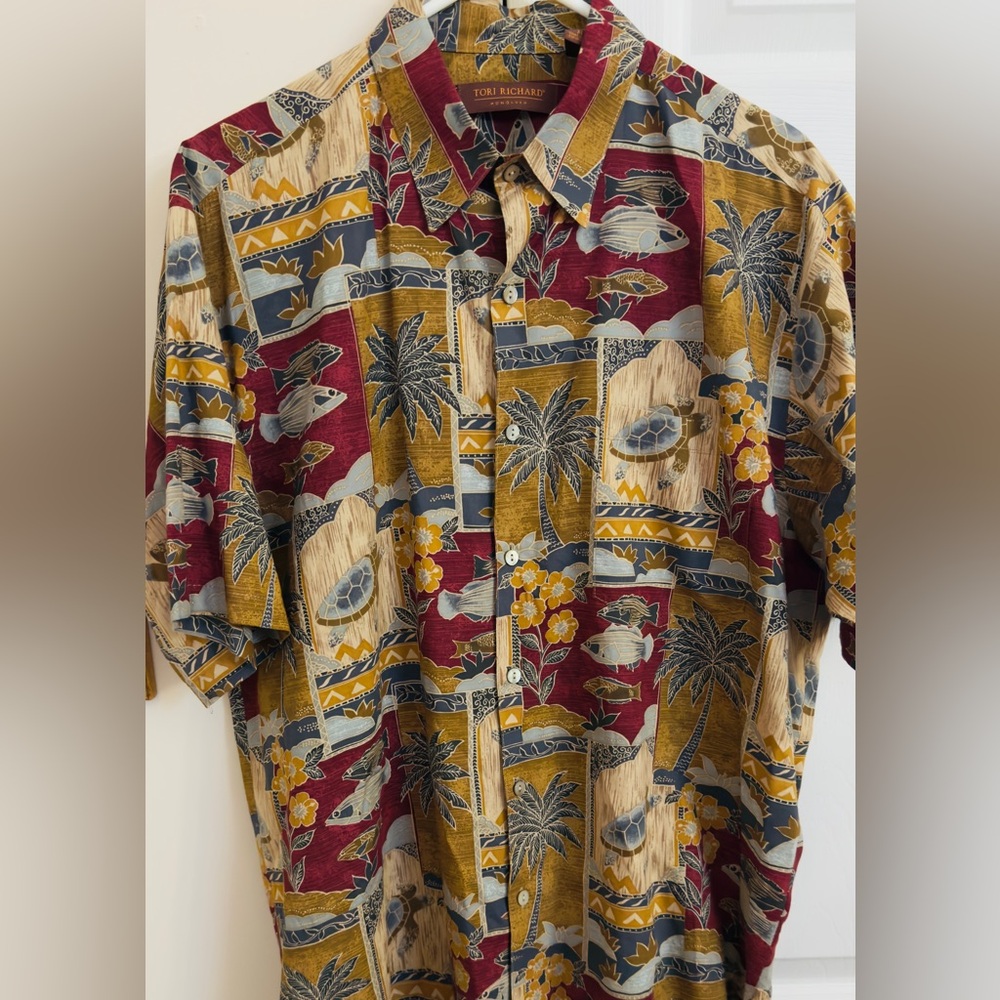 Sz M TORI RICHARD Hawaiian Shirt Mens Cotton‎ Resort Coastal Fish Turtle Brown